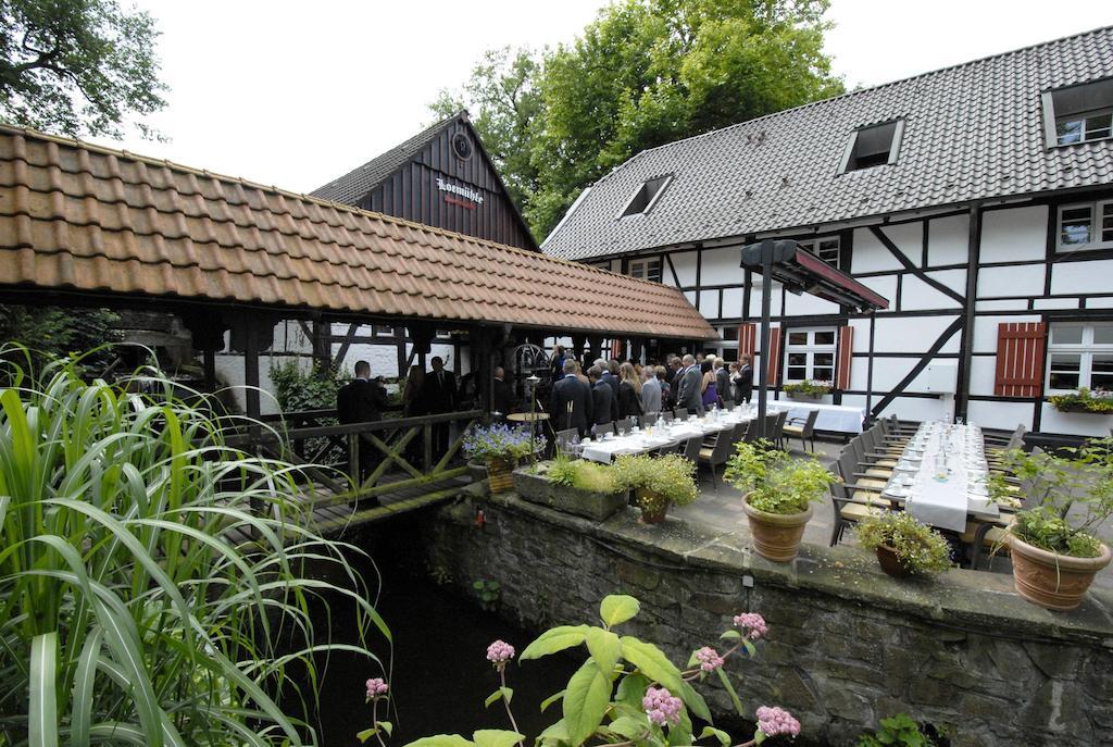 Hotel & Gastropark Loemuhle-Restaurant-Biergarten Marl Esterno foto